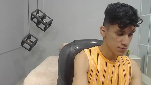 Snapshot of alan_ws chatting on 12-21-24, 12:27 alan ws online show from 12-21-24, 12:27