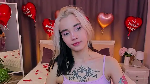 Snapshot of as1an_girlfriend chatting on 02-18-25, 01:22 as1an girlfriend online show from 02-18-25, 01:22