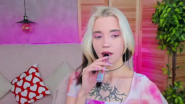 Snapshot of as1an_girlfriend chatting on 02-27-25, 10:15 as1an girlfriend online show from 02-27-25, 10:15