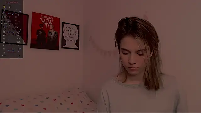 Snapshot of _ni_kiss chatting on 02-02-25, 11:32 ni kiss online show from 02-02-25, 11:32