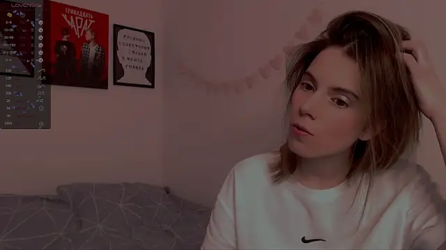 Snapshot of _ni_kiss chatting on 02-06-25, 11:04 ni kiss online show from 02-06-25, 11:04