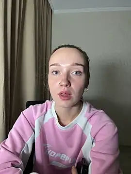 Wild Sophie  online show from 09-22-25, 03:03