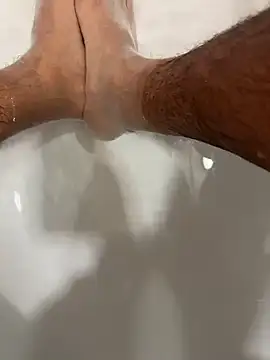 Snapshot of SensualG300 chatting on 12-14-25, 10:47 SensualG300 online show from 12-14-25, 10:47