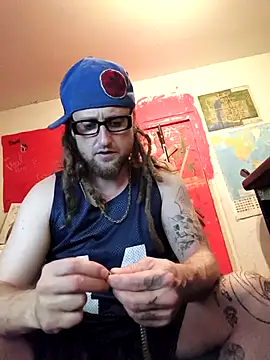 Ozomitro online show from 10-24-25, 03:52