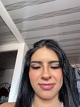 Hilary pinkk online show from 01-18-26, 03:27