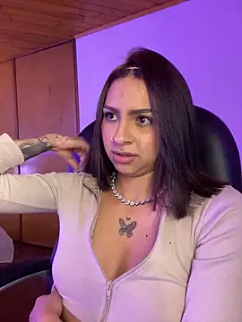 Hilary pinkk online show from 03-02-26, 07:48