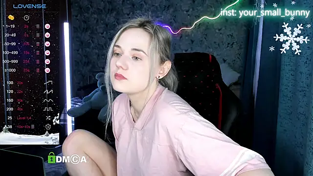 Your small bunny online show from 01-12-26, 03:01