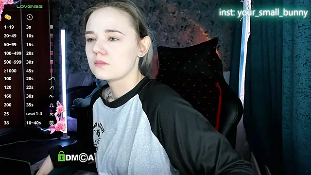 Your small bunny online show from 04-17-26, 02:03