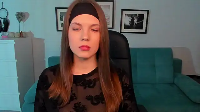 BellaSweetHeart online show from 01-26-25, 08:45