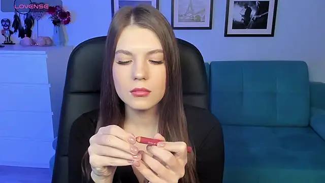 BellaSweetHeart online show from 03-19-25, 12:12