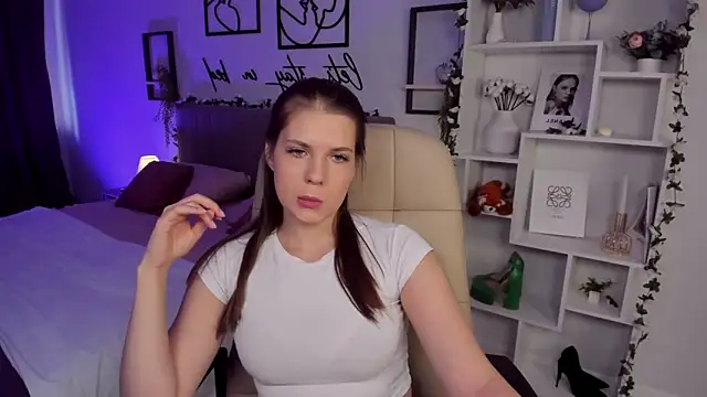 BellaSweetHeart online show from 06-16-26, 12:52
