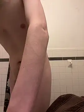 tallnerdyguy online show from 02-07-25, 02:40