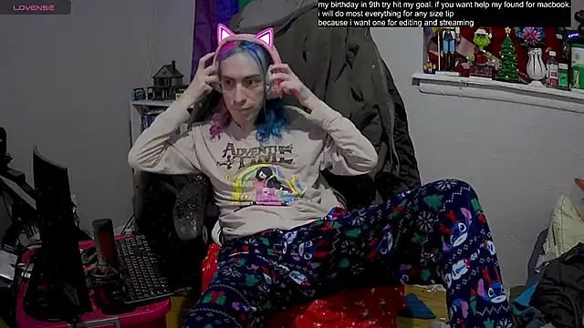 tallnerdyguy online show from 02-13-25, 02:45