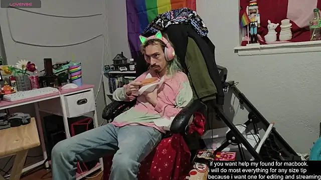 tallnerdyguy online show from 09-19-25, 02:35