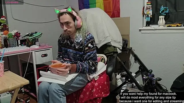 tallnerdyguy online show from 12-03-25, 03:58