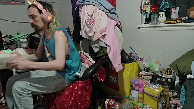 tallnerdyguy online show from 03-27-26, 02:39