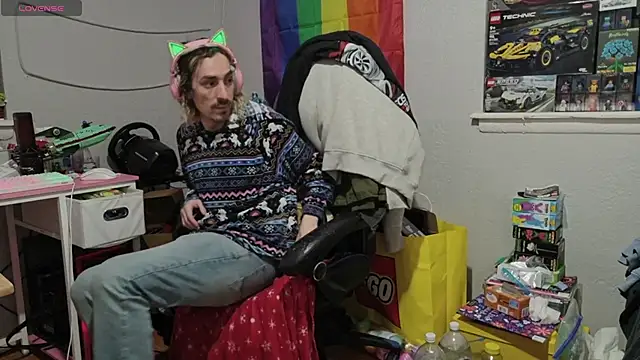 tallnerdyguy online show from 04-16-26, 03:29