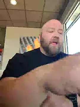 Strong Bear89 online show from 12-18-24, 07:19