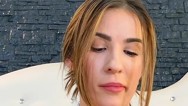 LaurynCopper online show from 01-06-25, 12:13