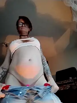 ivylee31 online show from 03-18-25, 12:05