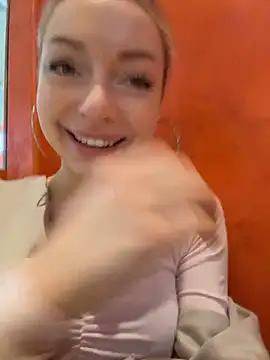 Snapshot of melissa_grr chatting on 05-15-26, 01:18 melissa grr online show from 05-15-26, 01:18