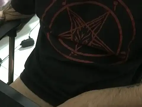 Snapshot of cabine103 chatting on 11-11-25, 02:00 cabine103 online show from 11-11-25, 02:00