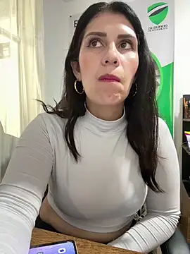 Snapshot of Alysson-- chatting on 03-03-26, 02:12 Alysson-- online show from 03-03-26, 02:12