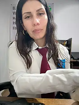 Snapshot of Alysson-- chatting on 04-16-26, 02:07 Alysson-- online show from 04-16-26, 02:07