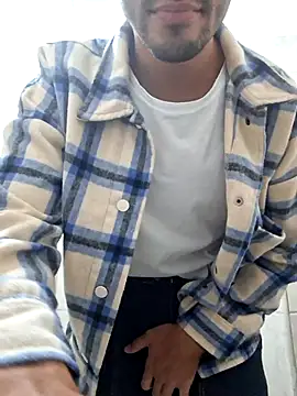 Snapshot of joelcallvil chatting on 02-15-25, 06:33 joelcallvil online show from 02-15-25, 06:33