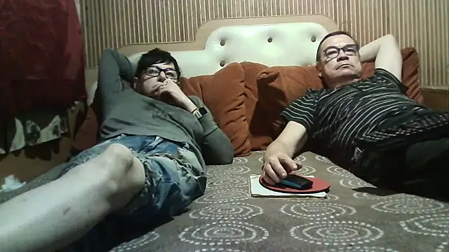 AlanaLaDream online show from 12-13-25, 07:53