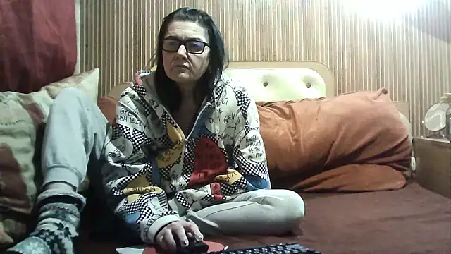 AlanaLaDream online show from 01-11-26, 06:13