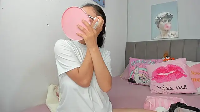 naughtyloverss online show from 04-10-26, 02:22