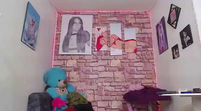 vixenxqueens online show from 03-16-25, 09:37