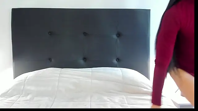 Skyler  blue4 online show from 01-11-25, 12:40