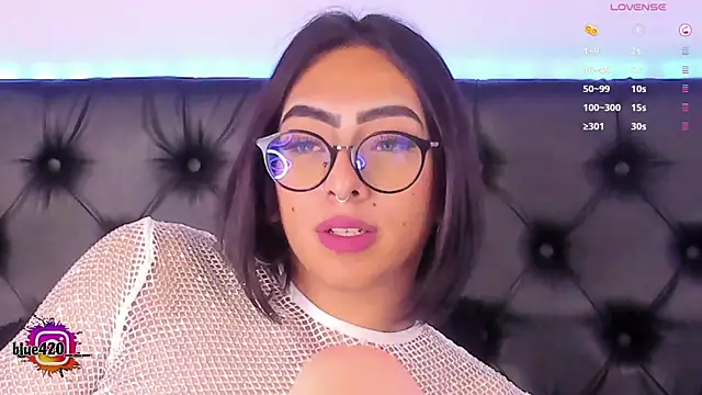 Skyler  blue4 online show from 01-30-25, 02:15