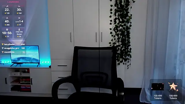 Snapshot of lounahyan chatting on 09-26-25, 03:49 lounahyan online show from 09-26-25, 03:49