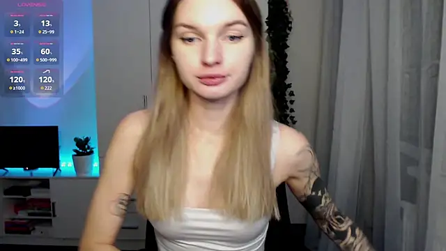 Snapshot of lounahyan chatting on 11-01-25, 04:47 lounahyan online show from 11-01-25, 04:47