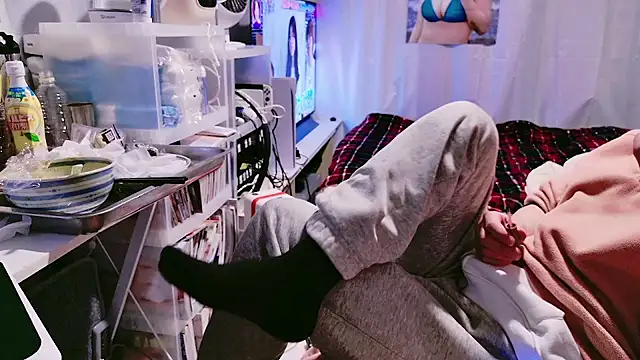 Snapshot of Im_IVE_LOVE chatting on 12-10-24, 03:01 Im IVE LOVE online show from 12-10-24, 03:01