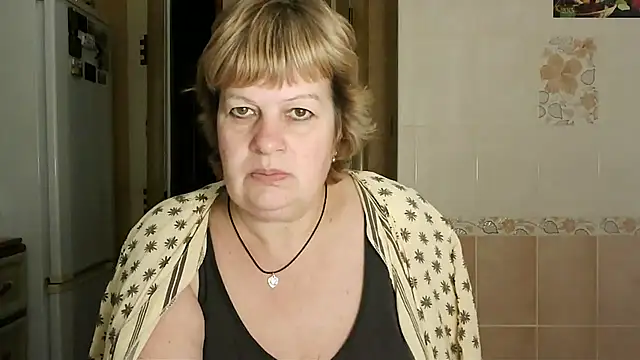 Snapshot of Ettie_Tonia chatting on 02-09-25, 04:40 Ettie Tonia online show from 02-09-25, 04:40