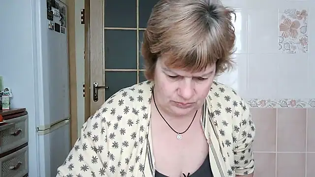 Snapshot of Ettie_Tonia chatting on 02-15-25, 01:49 Ettie Tonia online show from 02-15-25, 01:49