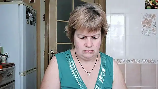 Snapshot of Ettie_Tonia chatting on 02-17-25, 08:41 Ettie Tonia online show from 02-17-25, 08:41