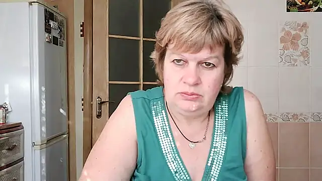 Snapshot of Ettie_Tonia chatting on 02-17-25, 12:59 Ettie Tonia online show from 02-17-25, 12:59