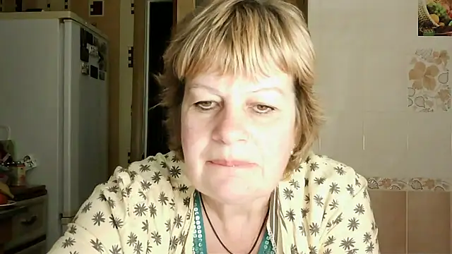 Snapshot of Ettie_Tonia chatting on 02-20-25, 03:52 Ettie Tonia online show from 02-20-25, 03:52