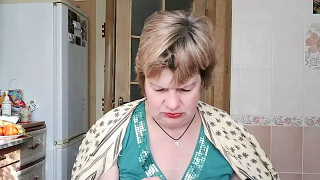 Snapshot of Ettie_Tonia chatting on 02-22-25, 12:29 Ettie Tonia online show from 02-22-25, 12:29