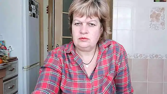 Snapshot of Ettie_Tonia chatting on 02-24-25, 11:10 Ettie Tonia online show from 02-24-25, 11:10