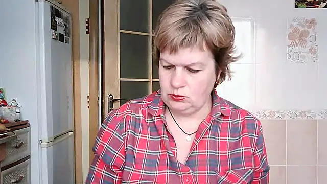 Snapshot of Ettie_Tonia chatting on 03-01-25, 02:02 Ettie Tonia online show from 03-01-25, 02:02