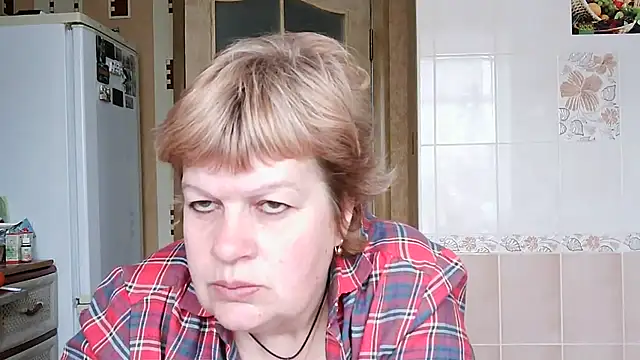 Snapshot of Ettie_Tonia chatting on 03-19-25, 09:28 Ettie Tonia online show from 03-19-25, 09:28