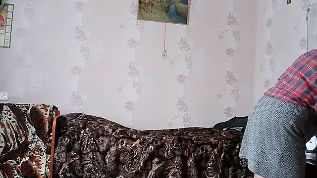 Snapshot of Ettie_Tonia chatting on 10-13-25, 07:41 Ettie Tonia online show from 10-13-25, 07:41