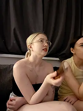 Snapshot of KeithTown chatting on 02-17-26, 05:08 KeithTown online show from 02-17-26, 05:08