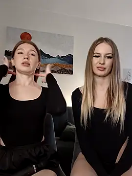 Snapshot of KeithTown chatting on 04-10-26, 11:04 KeithTown online show from 04-10-26, 11:04